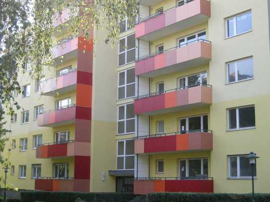 Attraktive 1 Zimmer-Wohnung mit Balkon in gepflegter Wohnanlage