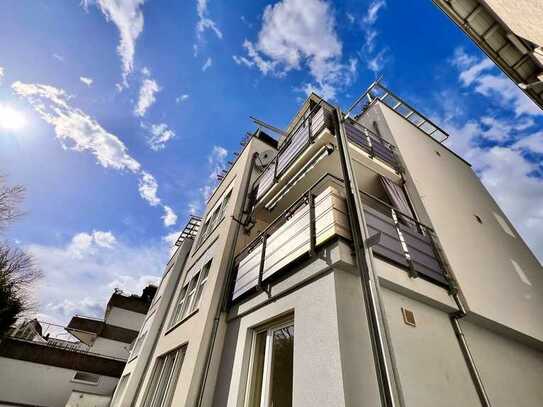 Wohnen in der City: Sonnige und moderne 3 Zi-Whg. (ca. 79 m²) mit Balkon, Aufzug, TG uvm.