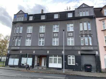 Charmantes und renovierungsbedürftiges Mehrfamilienhaus mit guten Renditeaussichten