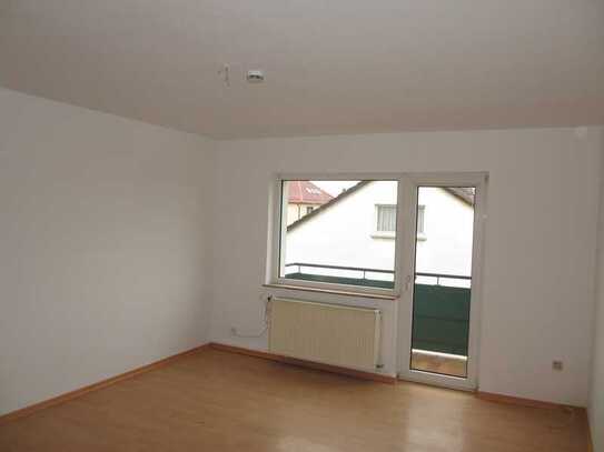 ***schöne 2-ZKB-Wohnung mit Balkon***