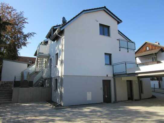 **Moderne 3-Zimmer-Wohnung mit traumhaftem Ausblick mit separatem Eingang**