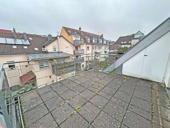 7136 - Helle 3,5-Zimmer-Maisonettewohnung mit Dachterrasse und TG-Stellplatz!