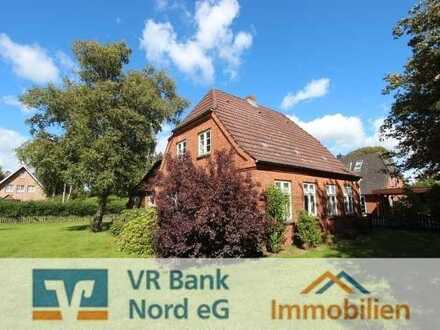 Charmantes Einfamilienhaus auf großzügigem Grundstück nahe Zentrum