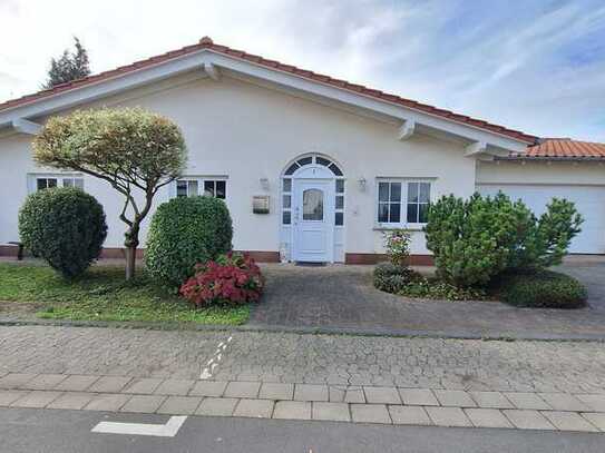 Freistehender Bungalow auf 505qm Eckgrundstück