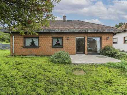 Gepflegtes Einfamilienhaus mit Garten und Carport in ruhiger Lage
