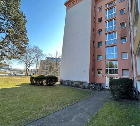 Großzügige 2-Zimmer-Wohnung mit Balkon