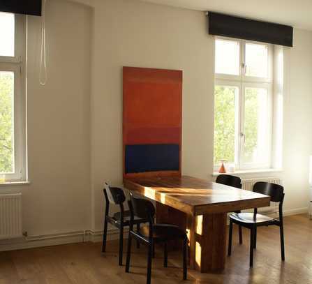 Luxury apartment in prime location overlooking Kollwitzplatz