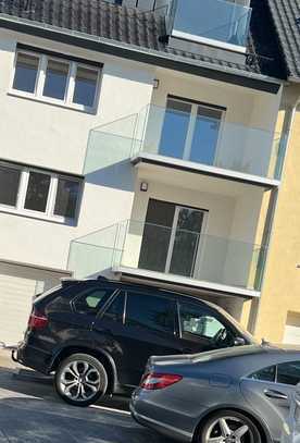 Moderne 2-Zimmer-Wohnung mit Balkon und Einbauküche in Baden-Baden