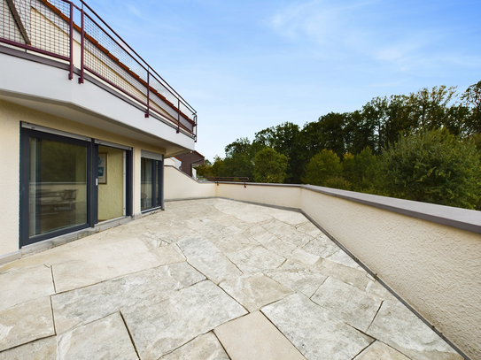 Exklusive Penthouse-Wohnung mit traumhafter Dachterrasse: Blick über Böblingen und ins Grüne