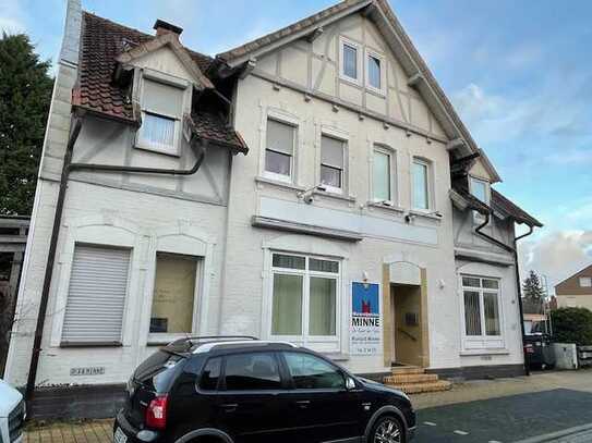 Mehrfamilienhaus mit Gewerbeeinheit