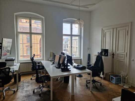 Büro in Mitte zu vermieten / Untermiete