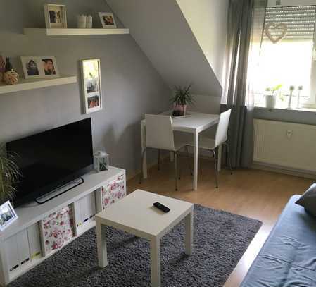 Schöne zwei Zimmer Wohnung in Frankfurt am Main, Rödelheim