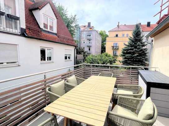 3 ZKB Townhouse-Wohnung mit Dachterrasse und historischer Kassettendecke