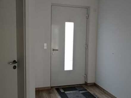 Attraktive Doppelhaushälfte zur Miete in Rheinhausen