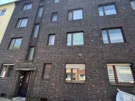 TOP sanierte Wohnung - ideal für Singles und junge Paare