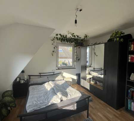 Schöne, helle 2-Zimmer-Wohnung mit Balkon und EBK in Waldenbuch