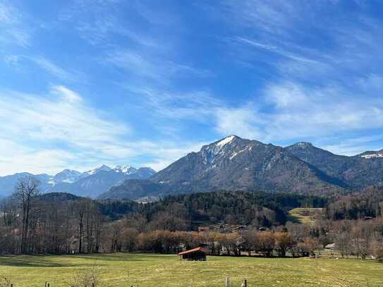 Baugrund im Herzen vom Chiemgau - unverbaubares Bergpanorama