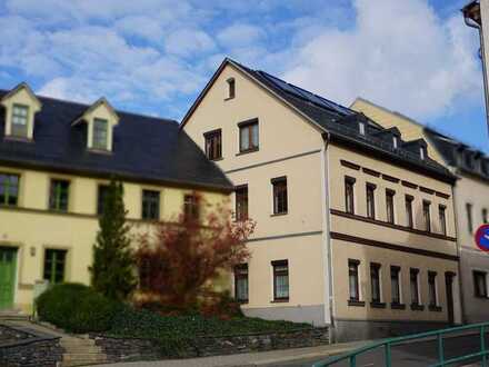 Großes Mehr-Generationenhaus mit Solar-Gas-Heizung!