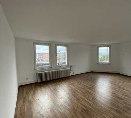 Renovierte 4 Zimmer Wohnung am Hauptbahnhof