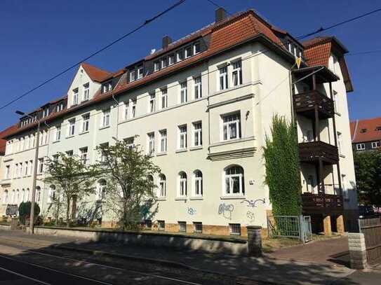 3-Zimmer DG Maisonette mit Laminat und schönem Innenhof in Leipzig-Großzschocher