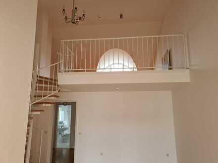 Ingolstadt, schöne 2 ZKB Galeriewohnung