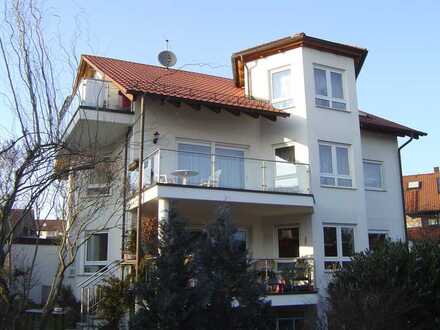 Helle 4 Zimmer DG Wohnung