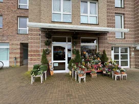 Zentrale Laden- oder Bürofläche in Brieselang - direkt Am Markt