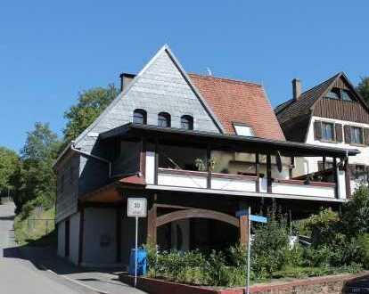 Einfamilienhaus mit Scheune und großem Grundstück in idyllischer Lage!!!