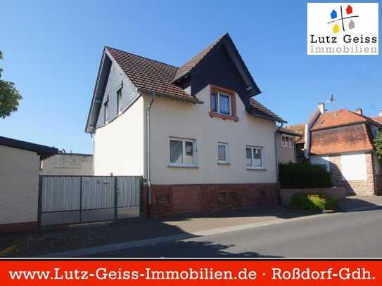 Liebliches Einfamilienhaus mit Seitenbau und Freisitz in Rossdorf-Gundernhausen.