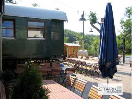 Gut eingeführtes Restaurant mit Biergarten - originell und kreativ eingerichtet!