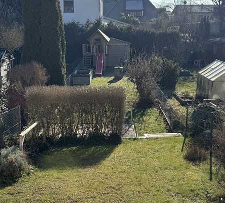 Günstiges 4-Raum-Reihenhaus mit gehobener Innenausstattung und EBK in Altdorf