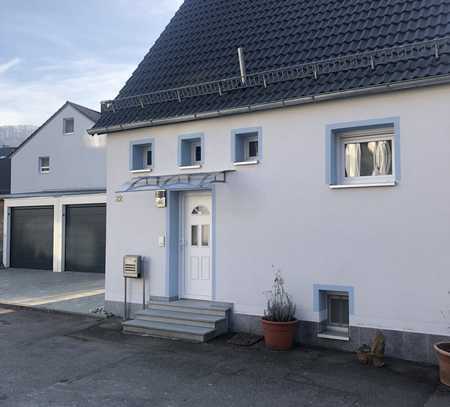 Wunderschön renoviertes Einfamilienhaus mit Doppelgarage und schönem Garten im Aalener Stadtteil