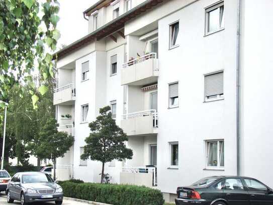 3-Zi-Wohnung mit Balkon in ruhiger Lage von Lampertheim