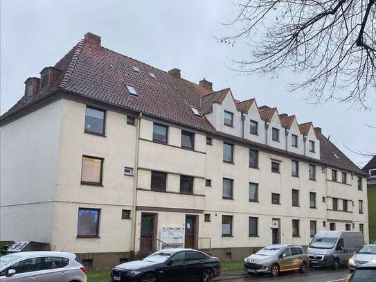 renovierte 2-Zimmer Wohnung in zentraler Lage