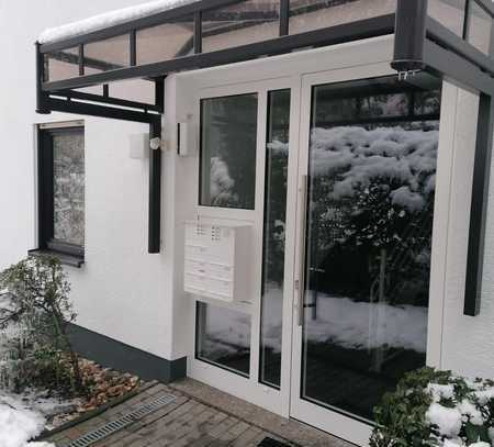 Attraktive und modernisierte 3-Raum-Wohnung mit EBK in Wuppertal