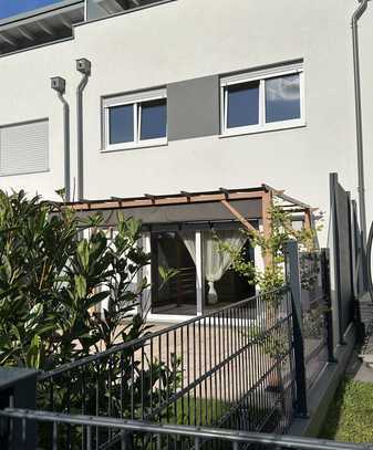 MODERN LIVING – ALLES, WAS DU WILLST - TG, DACHTERRASSE, SUPER AUSSTATTUNG!