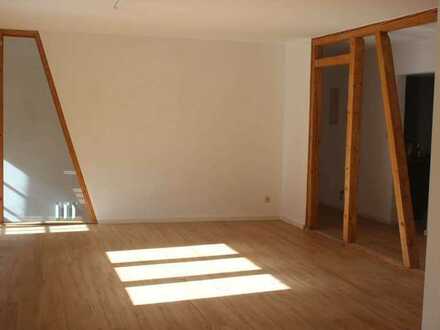 Attraktive 4,5-Zimmer-Wohnung mit Balkon und Einbauküche in Loßburg-Betzweiler