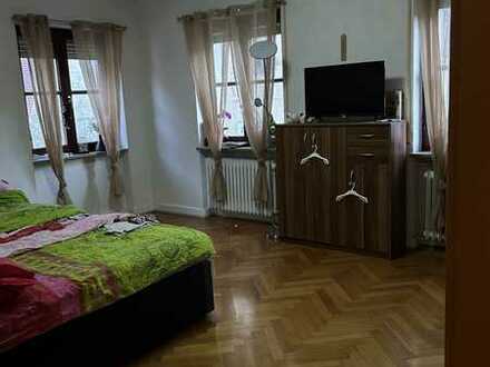 Freundliche 4,5-Zimmer-Wohnung für Elektroniker mit Balkon in Ehingen (Donau)