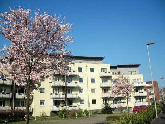 Gemütliche kleine 2-Zimmer-Wohnung mit Balkon in Monheim am Rhein