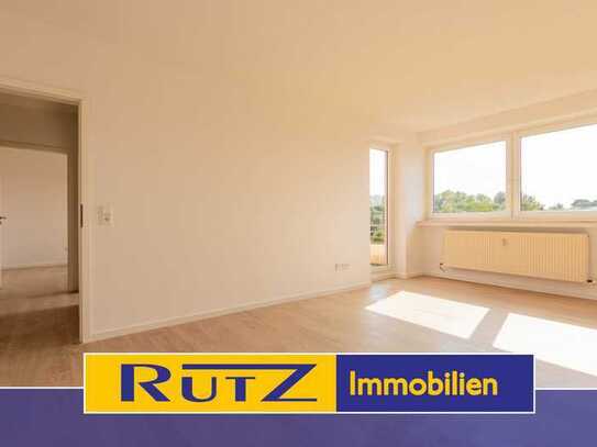 Achim | Renovierte 2 Zi.-Dachgeschosswohnung mit Balkon