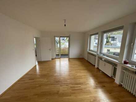 Wilnsdorf Rudersdorf, helle, freundliche 2 ZKB Wohnung mit Balkon + EBK