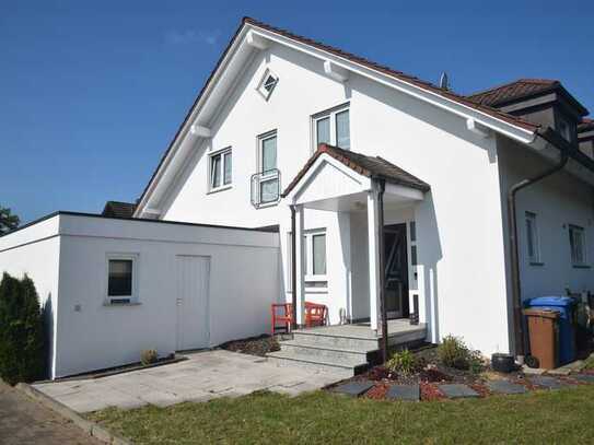 Gepflegte Doppelhaushälfte 4 Zimmer in Nordheim-Nordhausen
