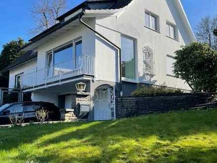Einfamilienhaus von circa 252 m² Wohnfläche am Weidenauer Giersberg