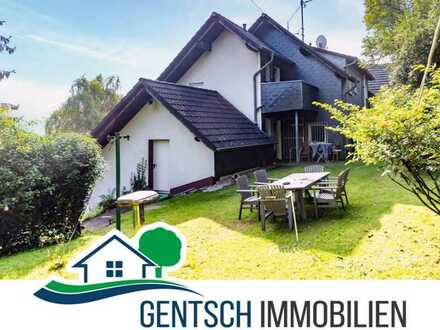 Geräumiges Einfamilienhaus mit Garten und Garage!