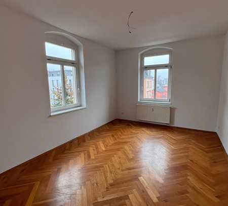 * Charmante 2-Zimmer-Wohnung mit Balkon und viel Licht *