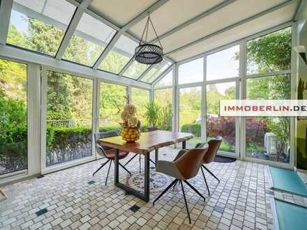 IMMOBERLIN.DE - Toplage! Exquisite Altbauwohnung mit stilvollem Ambiente, Wintergarten, Garten,