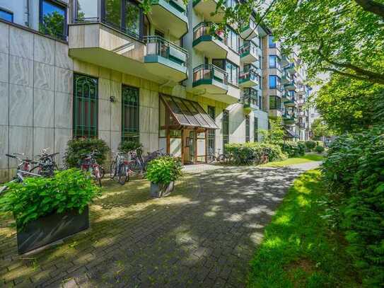 2-Zimmer-Wohnung im Herzen von Köln mit außergewöhnlichem Grundriss und herrlichem Ausblick