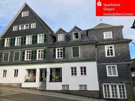 Moderne Traumwohnung (Erstbezug nach umfassender Modernisierung) im historischen alten Flecken
