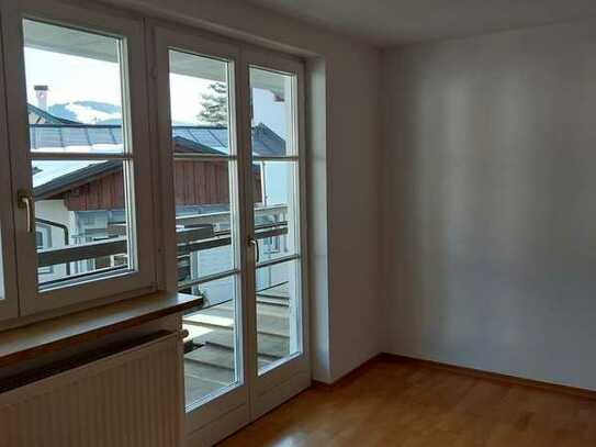 Exklusive 2-Zimmer-Wohnung mit Balkon in Oberstaufen