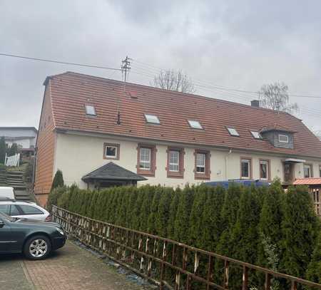 Großzigiges Haus in Kreis Kaiserslautern mit viel Platz . Provisionsfrei.